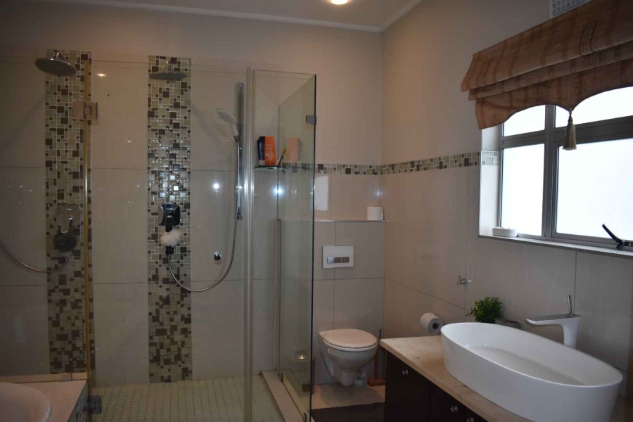 5 Bedroom Property for Sale in Gonubie Eastern Cape